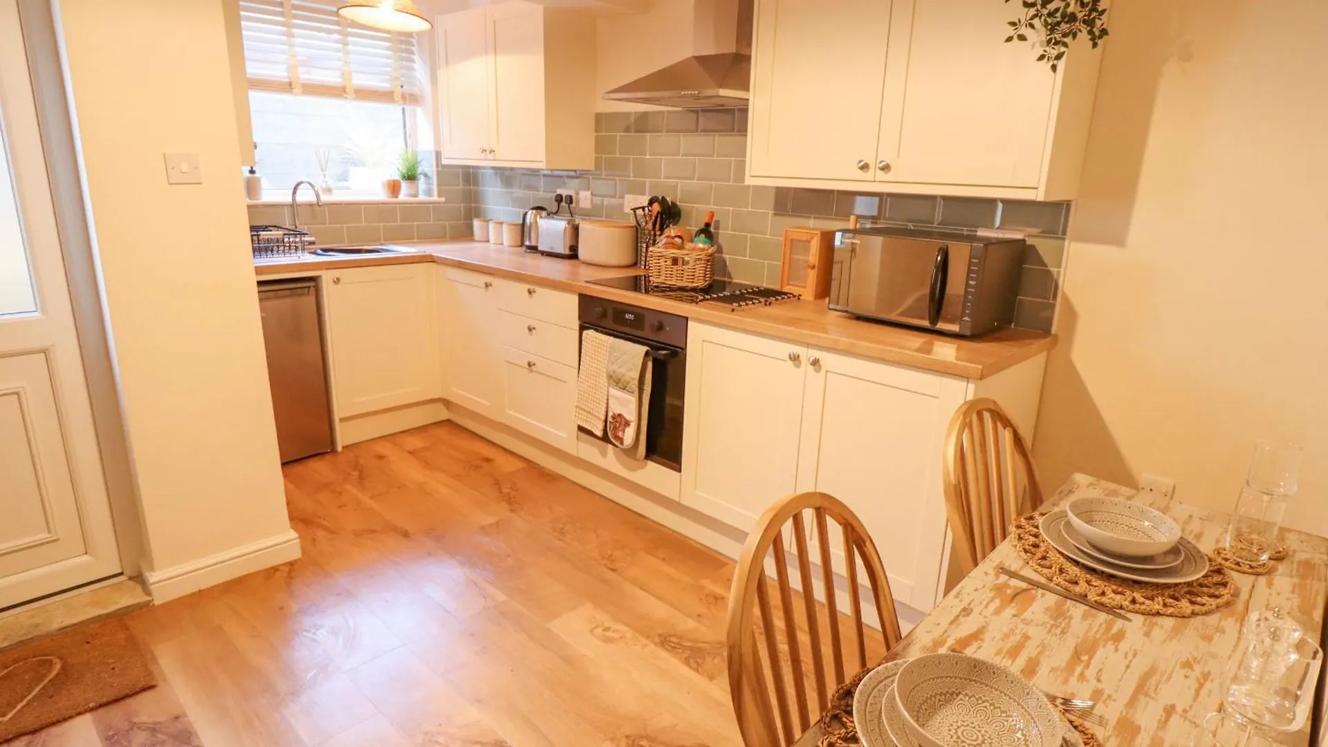 Rose Cottage Brough  0*, Brough (East Riding of Yorkshire)